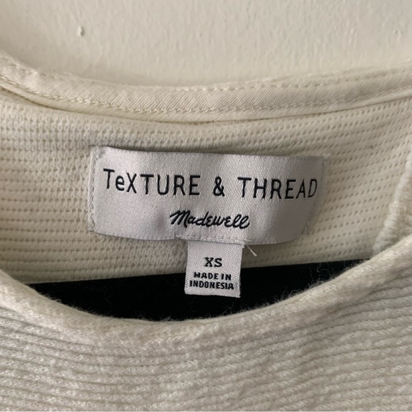 Madewell Texture & Thread Split-Back Shell Top - Picture 5 of 8